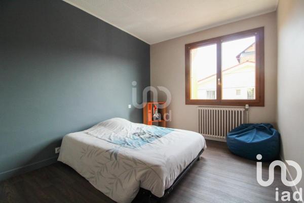 Maison 6 pièces de 125 m² à Saint-Affrique (12400)