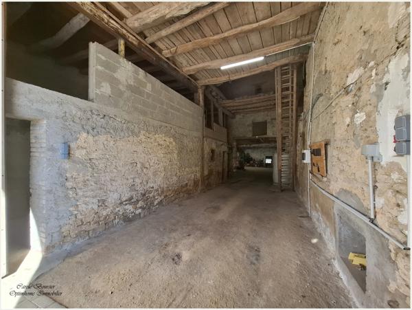 Maison d’environ 200 m² habitables avec dépendances – Aroffe