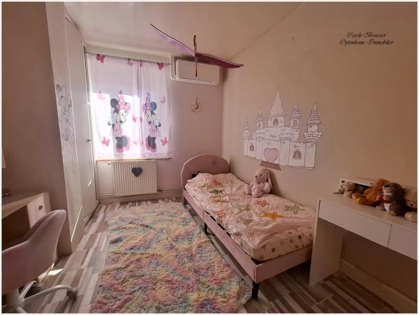 Maison d’environ 200 m² habitables avec dépendances – Aroffe