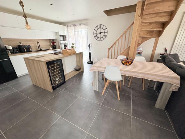 Maison de 90m² + 2 logements - 27340