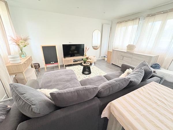 Maison de 90m² + 2 logements - 27340