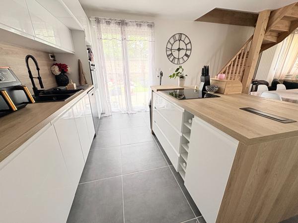Maison de 90m² + 2 logements - 27340
