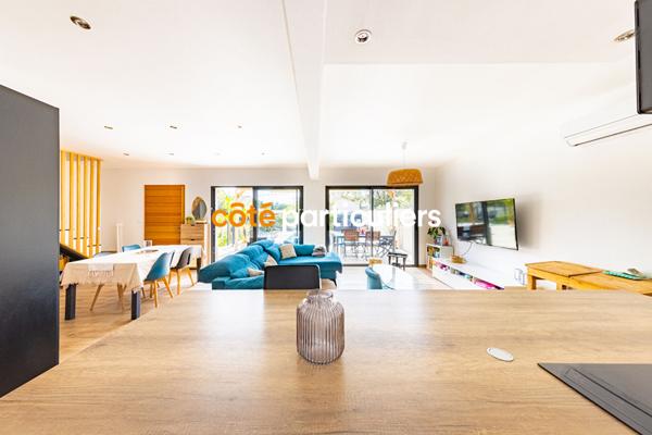 Vente Villa116 m² - 5 Pièces - AIGUES VIVES (30670)