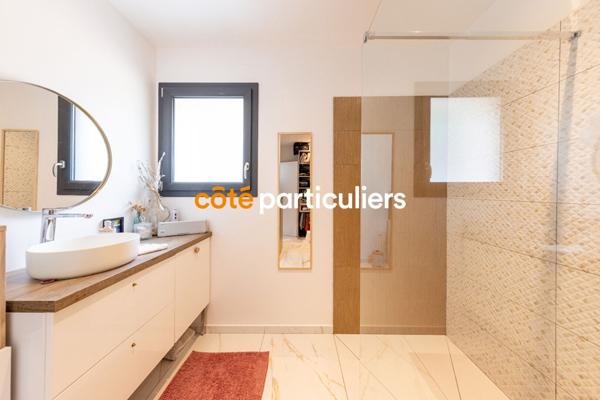 Vente Villa116 m² - 5 Pièces - AIGUES VIVES (30670)