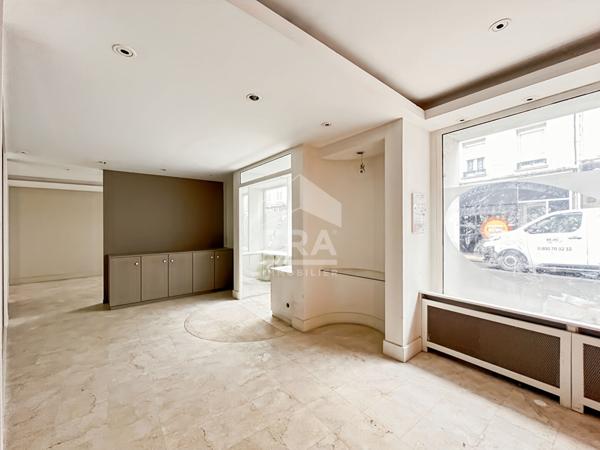 Immeuble commercial Melun 260 m2