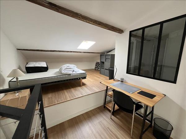 Maison à louer 797 € CC NIORT 3 p 60 m² DPE D