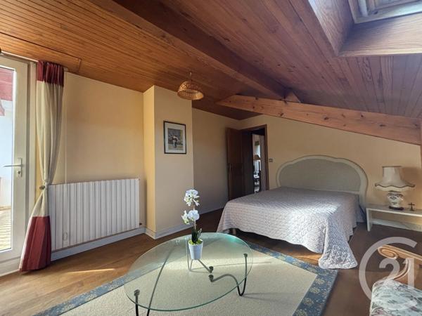 Maison à vendre  7 pièces - 270 m 2   ST JEAN DE LUZ  - 64