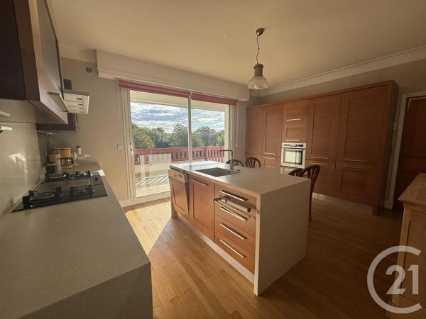 Maison à vendre  7 pièces - 270 m 2   ST JEAN DE LUZ  - 64