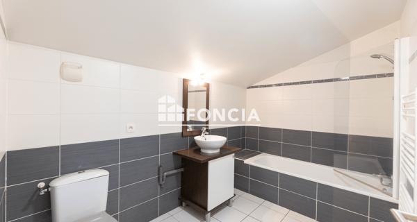 À vendre Appartement 4 pièces 79 m² - Saint-pierre-d'irube 64990
