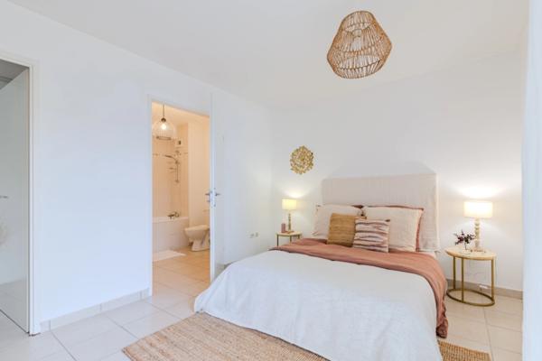 Appartement T2 Spacieux et Calme à Deux Pas du Centre et du RER métropolitain