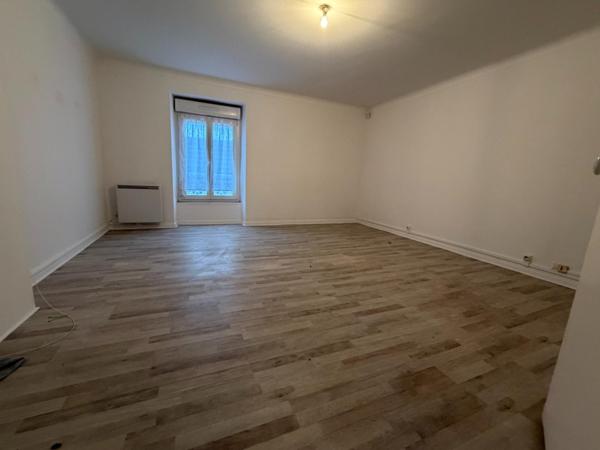 Maison à YVRE-L'EVEQUE, 72530 - 3 pièces 58m²