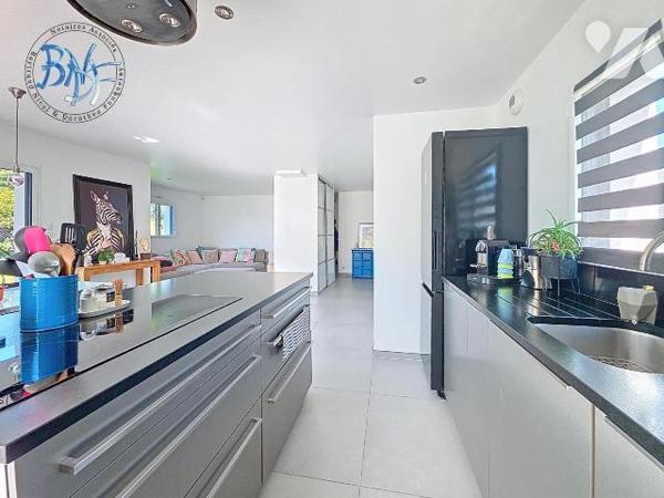 Maison à vendre Concarneau dans le Finistère (29), Édifiée sur une parcelle de 663 m², cette ma...