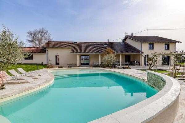 Magnifique ferme entièrement rénovée