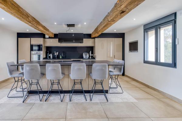 Magnifique ferme entièrement rénovée