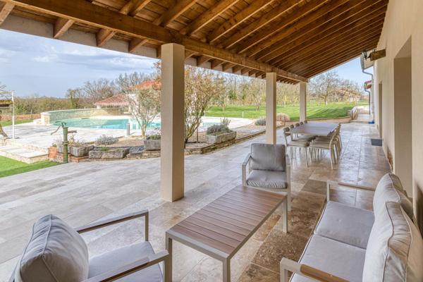 Magnifique ferme entièrement rénovée