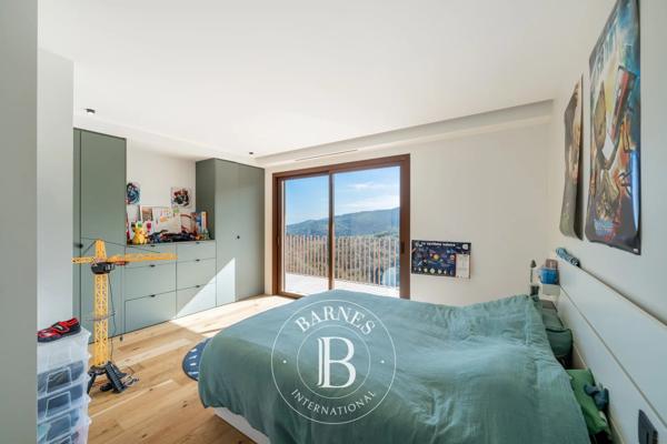 Mandelieu-la-Napoule, Villa 5 Chambres -  318 m² à vendre