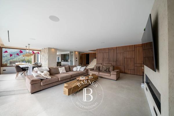 Mandelieu-la-Napoule, Villa 5 Chambres -  318 m² à vendre
