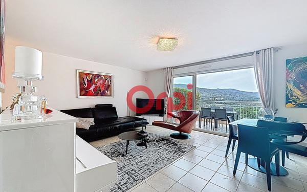 Maison à vendre    4 pièces • 100,68 m2 Sainte-Maxime