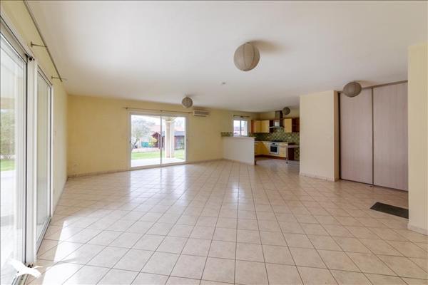 Maison à vendre |  Roquefort |  5 pièces | 130 m²