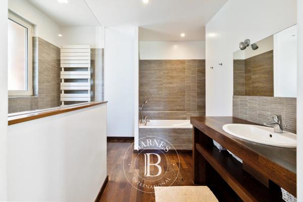 Anglet, Maison 5 Chambres -  270 m² à vendre