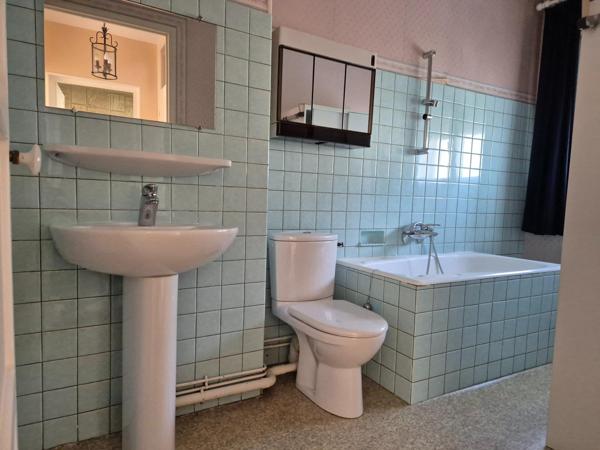 Maison à ALENCON, 61000 - 6 pièces 121m²