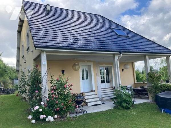 Prox. LA BOUILLE - Maison récente (5 chbres)