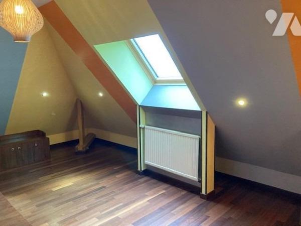 Prox. LA BOUILLE - Maison récente (5 chbres)