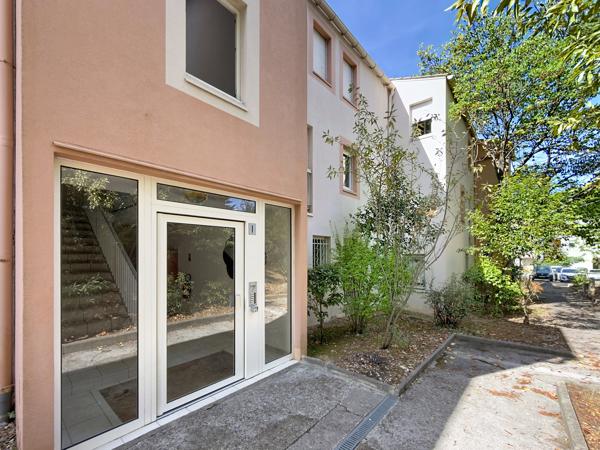 « Montpellier – Un T3 comme une maison, avec 138 m² de jardin »