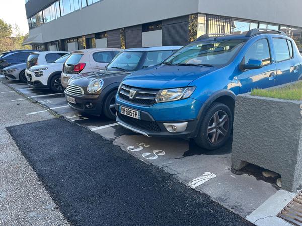 Local commercial Aix En Provence 59.88 m² 1 parking