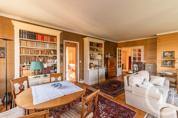 Appartement T6 à vendre  6 pièces - 120 m2 LAVAL - 53