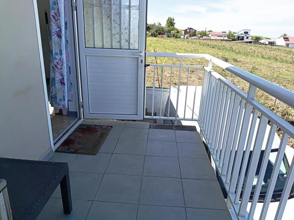 F3 MEUBLÉ EN HAUT DE VILLA - MONTVERT LES HAUTS