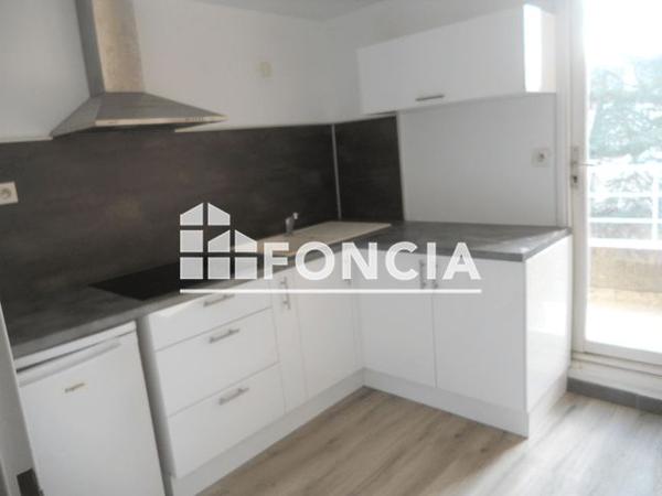 Location Appartement 2 pièces 43.8 m² - RESIDENCE MOUTON CARNOT - 61 RUE CARNOT Poitiers 86000