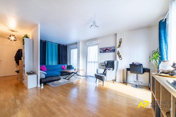 Appartement Nanterre 3 pièces 52 m2 €270 000 ** - Référence 464CC