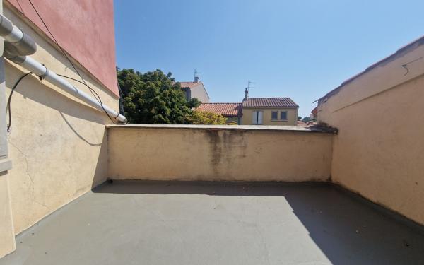 Maison à vendre    7 pièces •  Saint-Estève