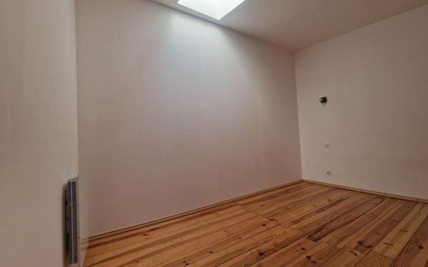 Maison à vendre    7 pièces •  Saint-Estève