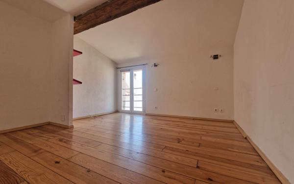 Maison à vendre    7 pièces •  Saint-Estève