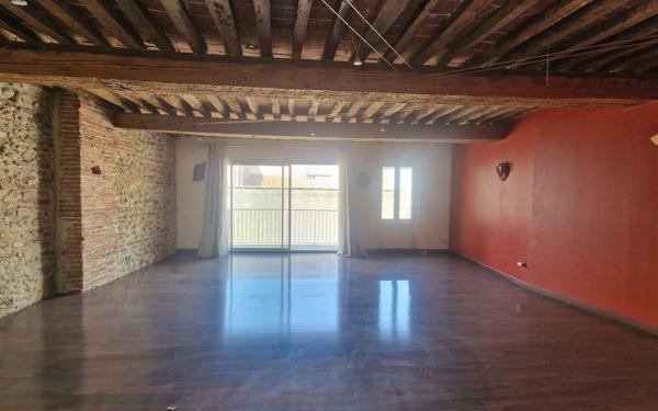 Maison à vendre    7 pièces •  Saint-Estève