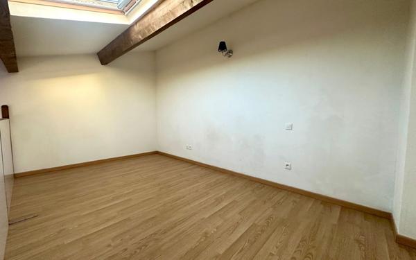 Appartement à vendre    2 pièces •  Milhaud