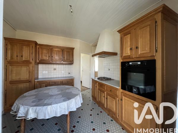 Maison à vendre 5 pièces 83 m² Terres-de-Haute-Charente