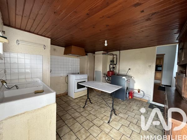 Maison à vendre 5 pièces 83 m² Terres-de-Haute-Charente