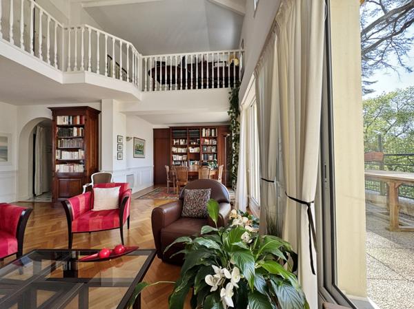 Maison  6 pièce(s)  4 chambre(s)  147.32 m²