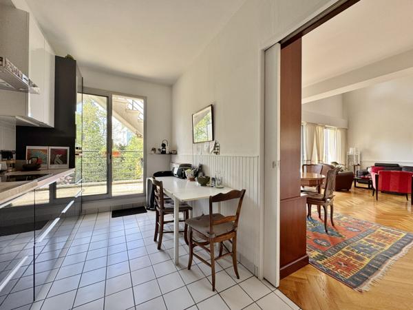 Maison  6 pièce(s)  4 chambre(s)  147.32 m²