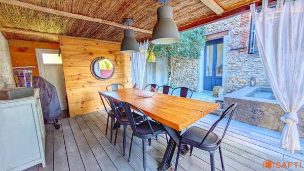 Maison de village rénovée avec goût  155 m² + garage 50 m² et 2 place de parkings