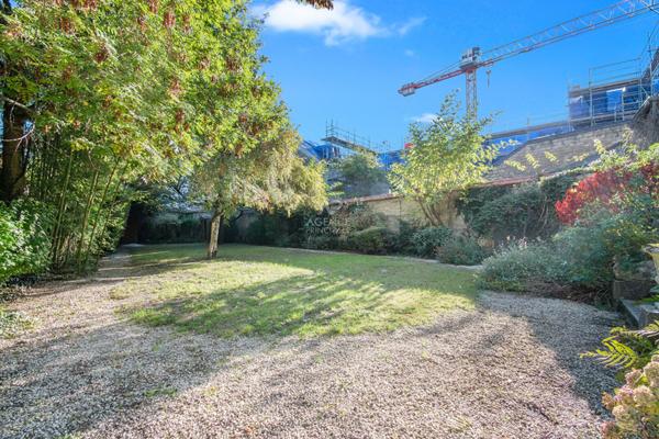 Appartement Saint Germain En Laye 5 pièce(s) 125.40 m2 €1 190 000 ** - Référence 17067