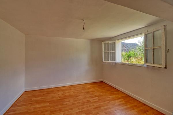 À vendre : Maison de type Foyer Cantalien à Mauriac (Cantal), 106m² , 4ch