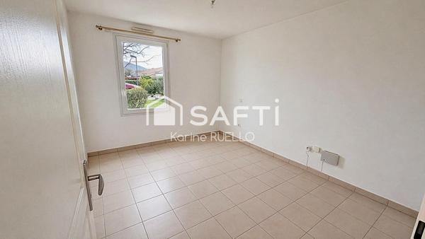 Dans résidence Séniors, villa T3 plain-pied, garage et parking - Le Boulou