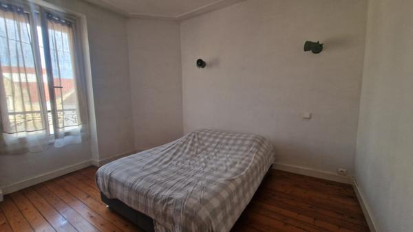 Maison Mantes La Ville de 3ch sur plus de 200m² de terrain avec parking