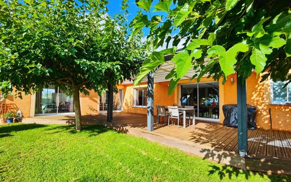 Maison à vendre    7 pièces •  Caussade