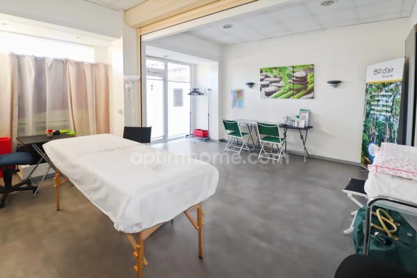 Local/bureau 2 pièces 58m²