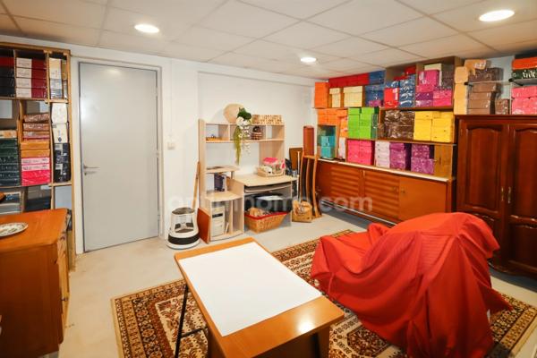 Local/bureau 2 pièces 58m²